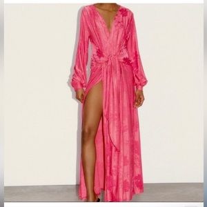 Absolutely stunning Zara pink jacquard wrap dress.. Size S NWT